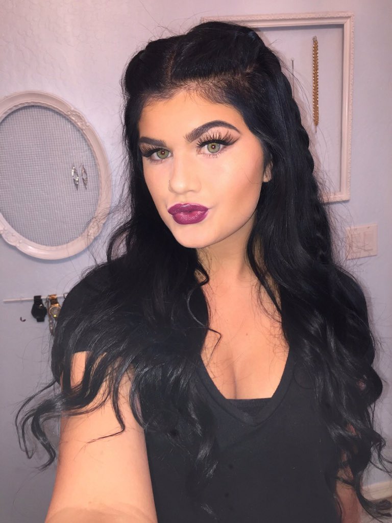 💋 https://t.co/iuewXU54L6