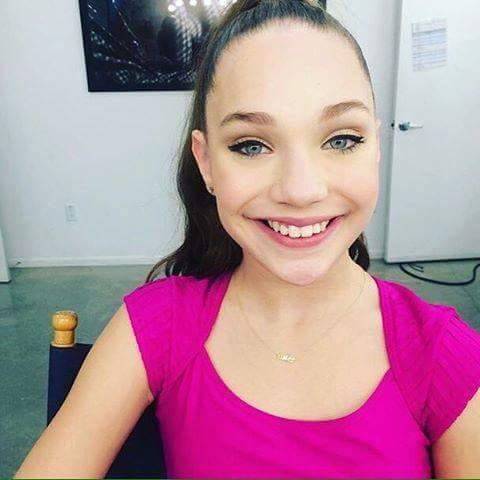 bossladies_'s tweet photo. I nominate @maddieziegler for the #KCA2016 @KCANominees @NickelodeonTV #choicedancer #favouritedancer https://t.co/xgagKxp2tB