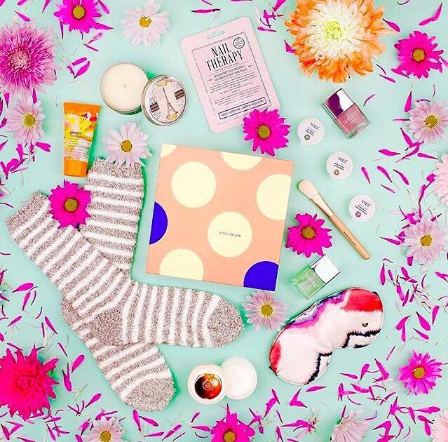 peachycliffords's tweet photo. Want name brand samples for only 10$ a month? Click the link and get your Birchbox today https://t.co/1JLgztJxRY 👄💄 https://t.co/ul7mfjcsbO