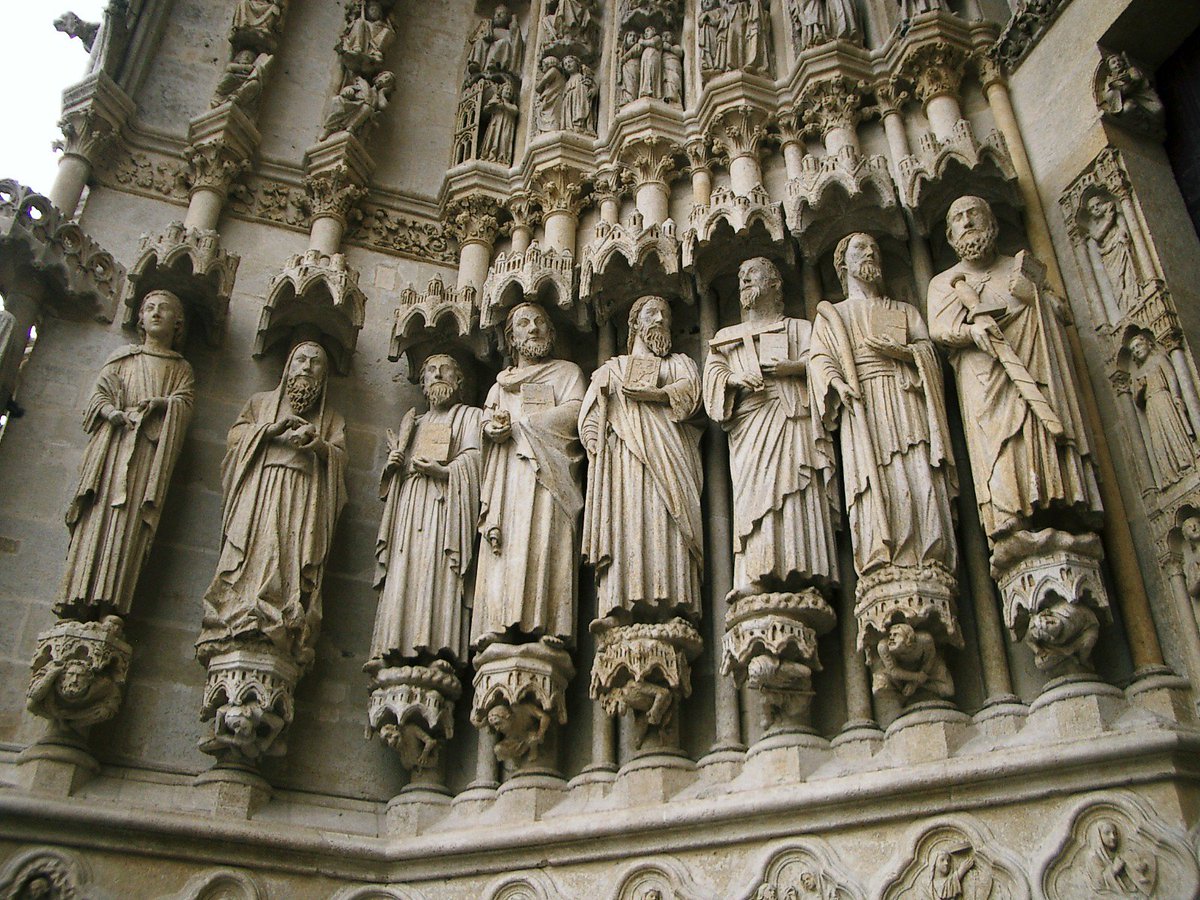 文春学藝ライブラリー V Twitter ヴォリンガー ゴシック美術形式論 図版補遺 今日はアミアン大聖堂です 聖人を支えている人が大変そうです Https T Co Fx5ocrt0xz