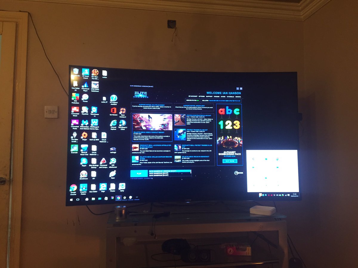 nosnai83's tweet photo. @katerussell Just a shame that my PC won't run elite on my new https://t.co/RpfZlVQli7 rig coming  next week https://t.co/PyN5s6DAc8