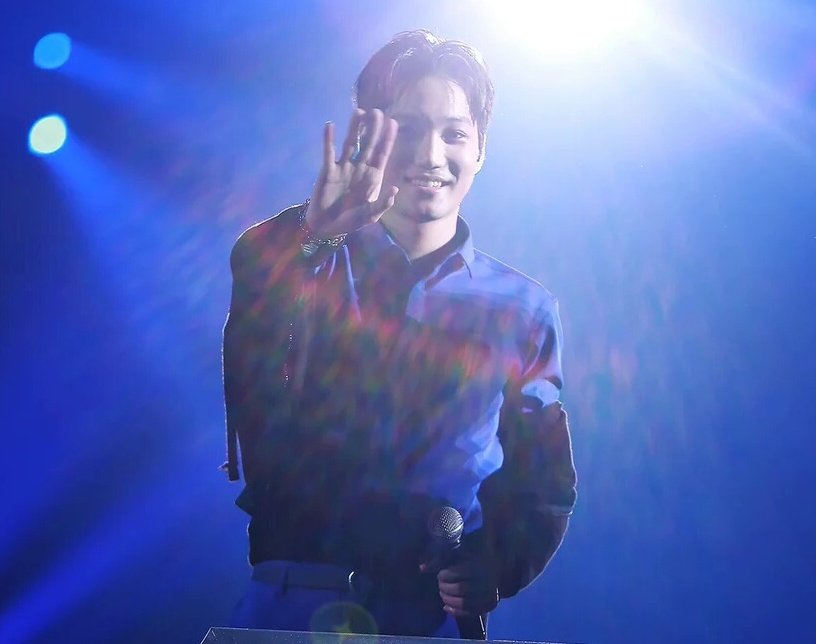 FOCUS_KAI's tweet image. 소중한 순간이 오면 따지지말고 누릴 것
우리에게 내일이 있으리란 보장은 없으니까.