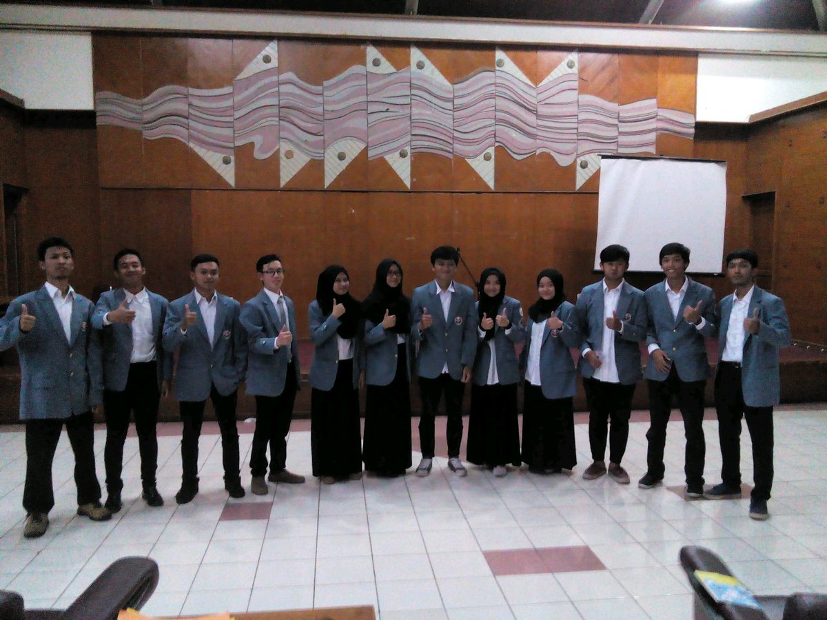 Ciye para manajer department yang sudah dilantik. Hehehehehe semangat buat kaliannn . <a href="/BMESAUPI/">BMESA UPI</a>