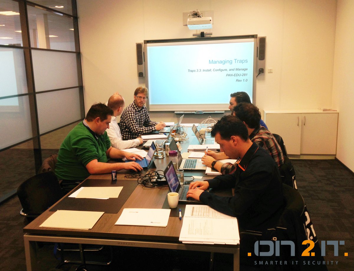 ON2IT's tweet photo. #ON2IT geeft wereldwijd eerste @PaloAltoNtwks #TRAPS #endpoint #protection training https://t.co/rWRNjW8AZi https://t.co/OijrQJ1wMv