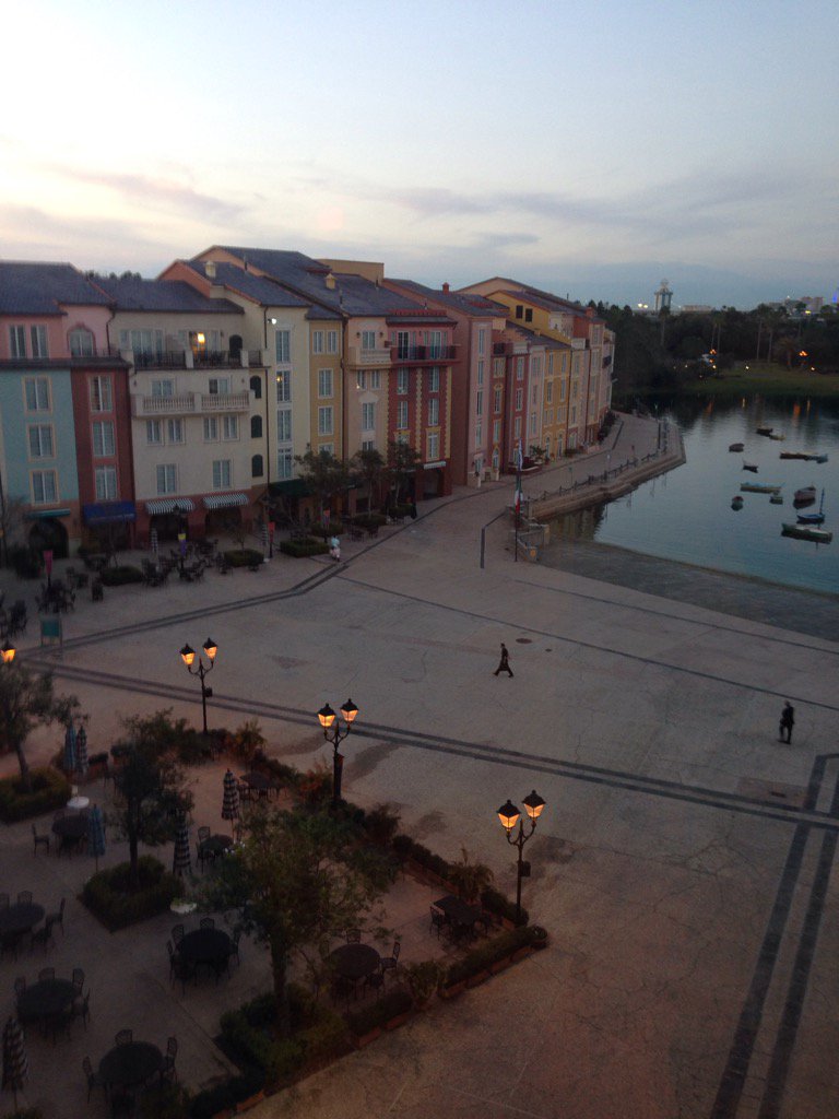 BrentJMcClendon's tweet photo. Another beautiful day begins for #nwpca16. Exhibit hall open. First great session of the day starts at 830. https://t.co/E3FWKtM6Ih