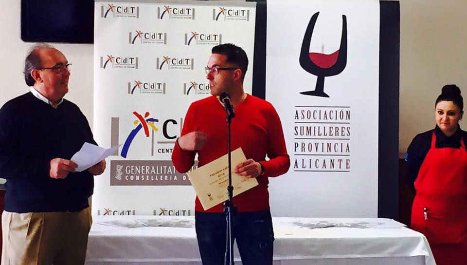 eveento's tweet photo. Entrega de Premios ASPA, a los Mejores Vinos y Mejores Restaurantes de Alicante

Felicidades @Momentsbar https://t.co/seJkVn3nfF