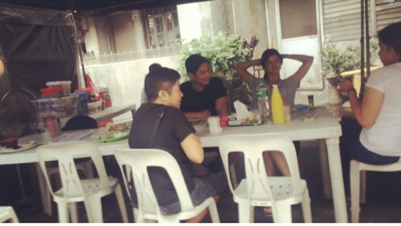 kriziajacinto's tweet photo. Yyiieee magkatabi sila oh CATRINA 😍 Chill lang si Madam 😉 @annecurtissmith 

#FPJAPBilisCardo https://t.co/Jx4P4oIZ7i