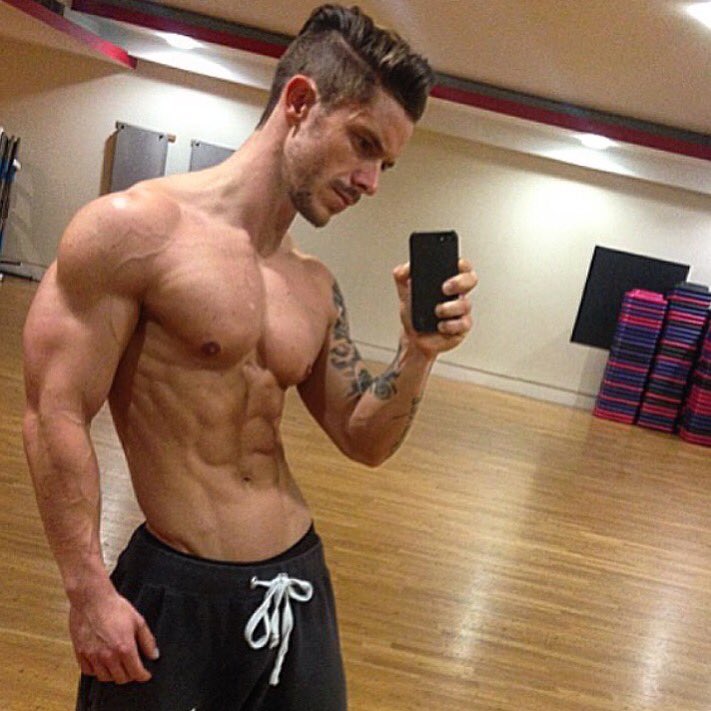 BillyroseFitnes's tweet photo. Pete Taylor
taking bookings for 1-2-1 or online training..
Email info@BillyroseFitness.co.uk
https://t.co/dh7YO5dDuk https://t.co/K8rqv5SSPH