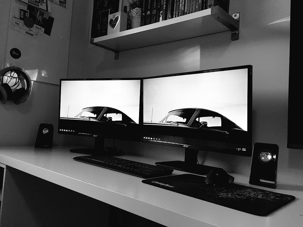 Upgraded to matching monitors today 👌🏻