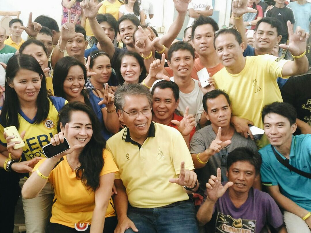 MARoxas's tweet photo. [Admin:] "Trabaho dito ang ating tututukan para hindi na kailangang mag-abroad. World class 'to,gawa ng kamay ninyo" https://t.co/3Gp5VWuUW0