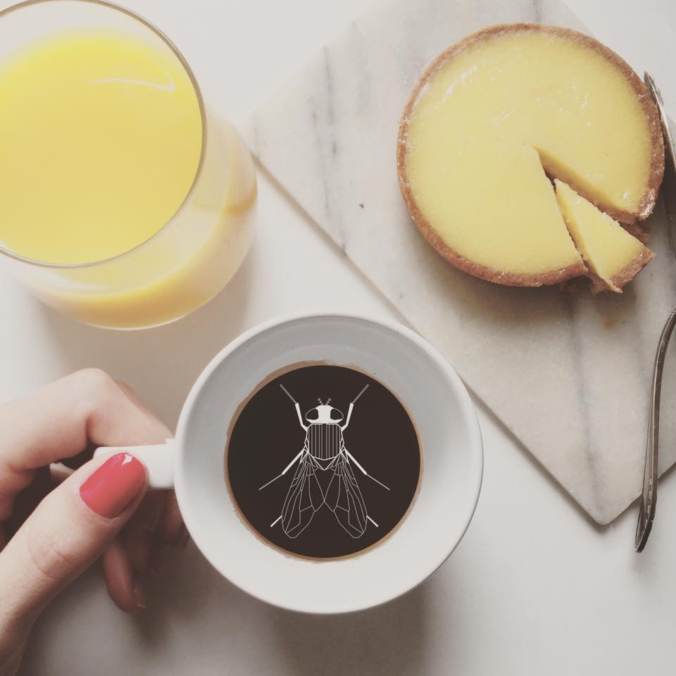 Materialidesign's tweet photo. Stefania e i caffè illustrati; https://t.co/8q9QmmYAV9
#theyellowparade #yellowweek #donneedesign #fattodalledonne https://t.co/QR6iGNjlOe