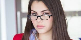 KeityCummings's tweet photo. geeky day think I look good? https://t.co/WRD4zGyYcM