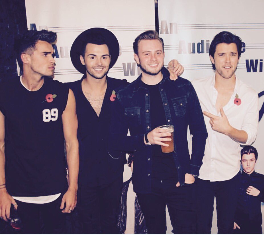 TimGoodwin2491's tweet photo. @JoshUJWorld 👀👀👀👀 https://t.co/OGuFKt1G0q