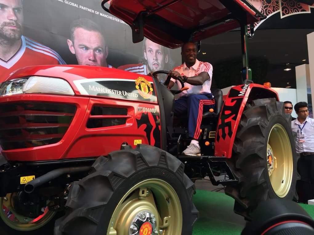 LiamPaulCanning's tweet photo. So Manchester United's partnership with Yanmar has reached a new high. Say hello to the #MUFC tractor. https://t.co/jyHW4FRGed