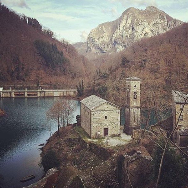 WeTuscany's tweet photo. Isola Santa 😃
(Garfagnana-Lucca)
Ph: @badmotherfucker25
#isolasanta #Garfagnana #Lucca #toscana #Tuscany #igerstosc… https://t.co/tZFV4Q5oyq
