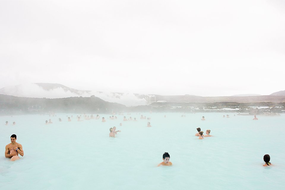 Maroesjka Lavigne captures the changing seasons in Iceland. Submit your #artwork #AAP2016 aestheti.cc/ehcg4