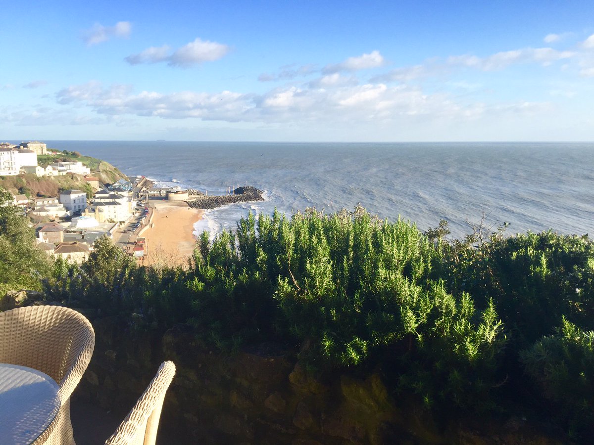 Royalhoteliow's tweet photo. Let the stress go. Take a break from the rat race. Spring savers available https://t.co/fFPwMRwZdb #spa #viow https://t.co/tj8qihzxnK