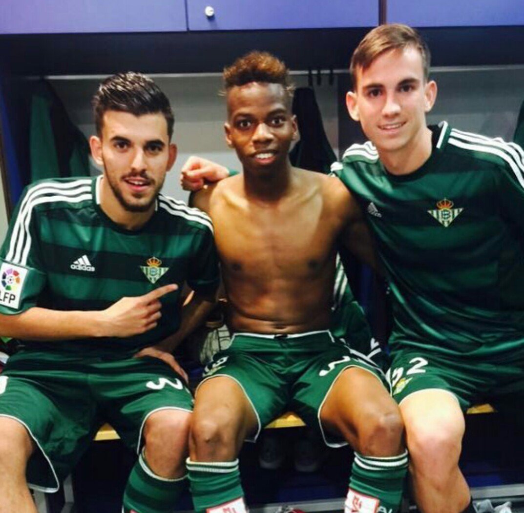 DaniCeballosCF's tweet photo. Una 📷 de ayer con Musonda y Fabián después del partido ⚽ @DaniCeballos46 https://t.co/hNII3MCvId