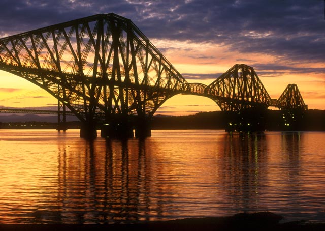 RealLifeARCH's tweet photo. Happy birthday Forth Bridge, opened #onthisday 1890. Benjamin #Baker and William #Arrol #ThisisCivilEngineering https://t.co/WCS6yklw2h