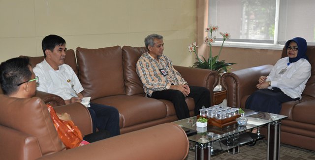BappedaSumsel's tweet photo. Kepala BPS Sumsel Audiensi ke Bappeda Sumsel. https://t.co/GWcgcwLNeM https://t.co/zO2wOPwVdt