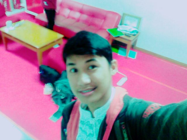 Halim_Delasta's tweet photo. @IndiSchool_ID seragam putih jaket hitam sok ganteng nih bra ayyy ... https://t.co/PtYJMjlIA0