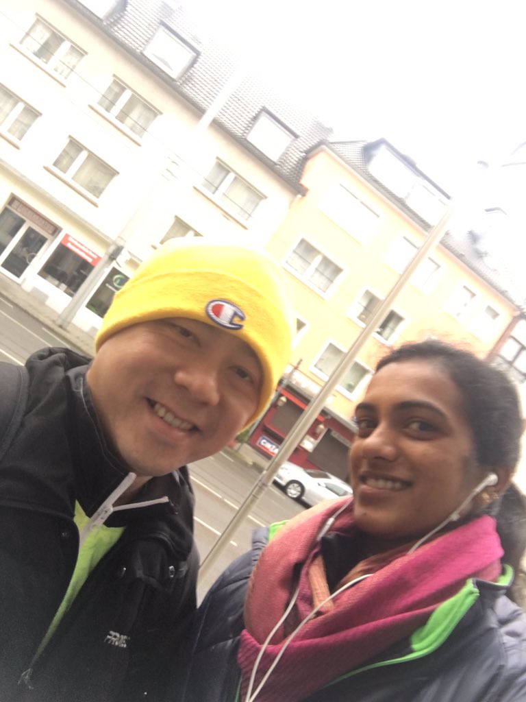 Pvsindhu1's tweet photo. Good morning😊☺️..had a good morning pracste seesion with my coach 🏸all set for the quarter finals
#germanopen2016 🏸 https://t.co/Bg72sS0imX