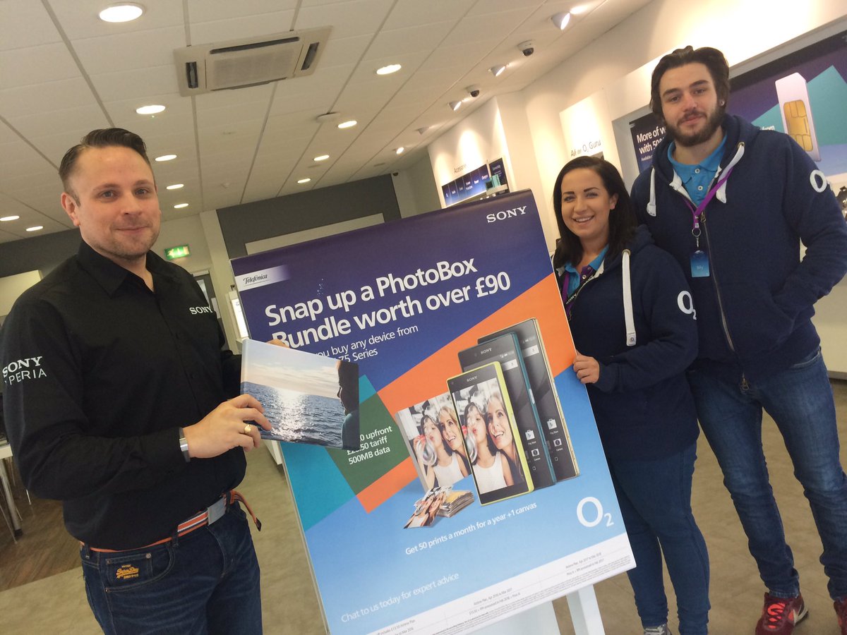 lindasfjones's tweet image. Pop into @Junction32UK @O2 for a chance to win a @Sony PS4 @sonyxperia #z5 #sonyphotobox @PhotoBox 🎞📸 free canvas