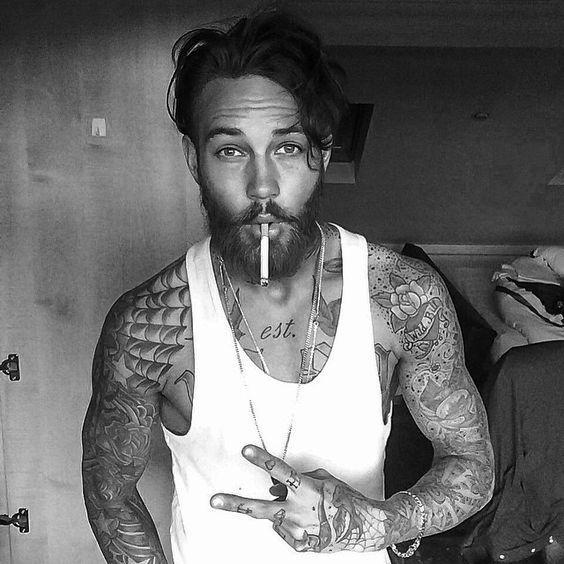 roxanrieder's tweet photo. Friday Fantasy <3 #hotaf #beardsandtattoos @merkandyukon https://t.co/j3qV4pAe8M