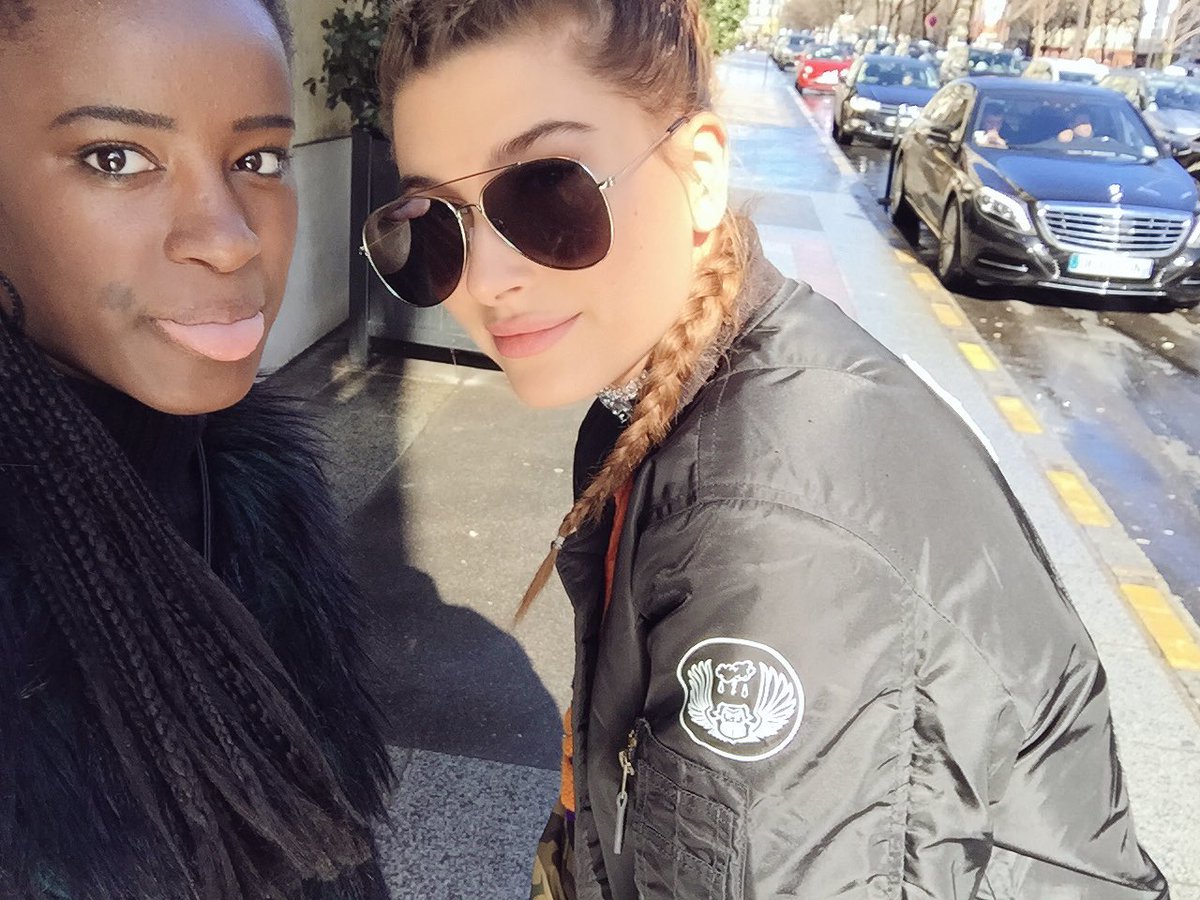 allisoonlopes's tweet photo. I JUST MET HAILEY 👸🏼😽💛 https://t.co/4L3dzzyZ2R