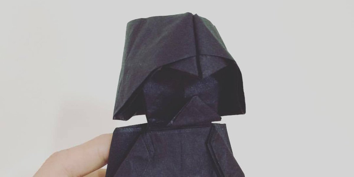 ハフポスト日本版 会話を生み出す国際メディア スター ウォーズ 折り紙 で ダース ベイダー こうやってつくります 森さんが折り方を公開 T Co L40tgrvygx T Co 18vpptqfri
