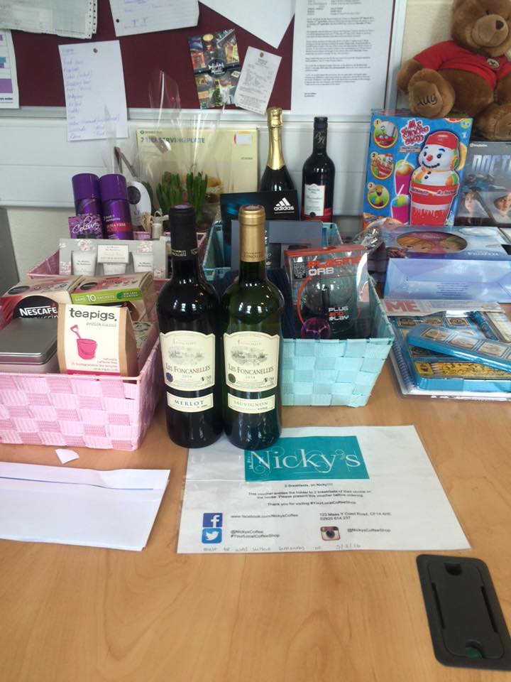 mycwales's tweet photo. More donations given to us today!
Thanks to @MojoCardiff @lazaroubrothers!
#community #togetherstronger #donations https://t.co/J8lx33MQbs
