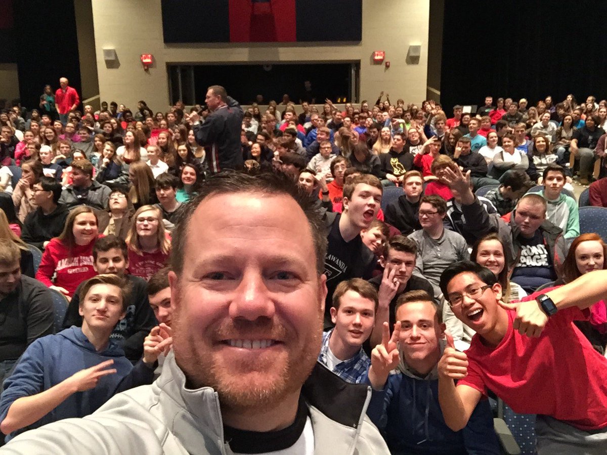 weneedasign's tweet photo. Thank you @BestBuddies of Miami University(OH). Great time speaking in Oxford and at Tallawanda HighSchool! https://t.co/cdWfCWou5E