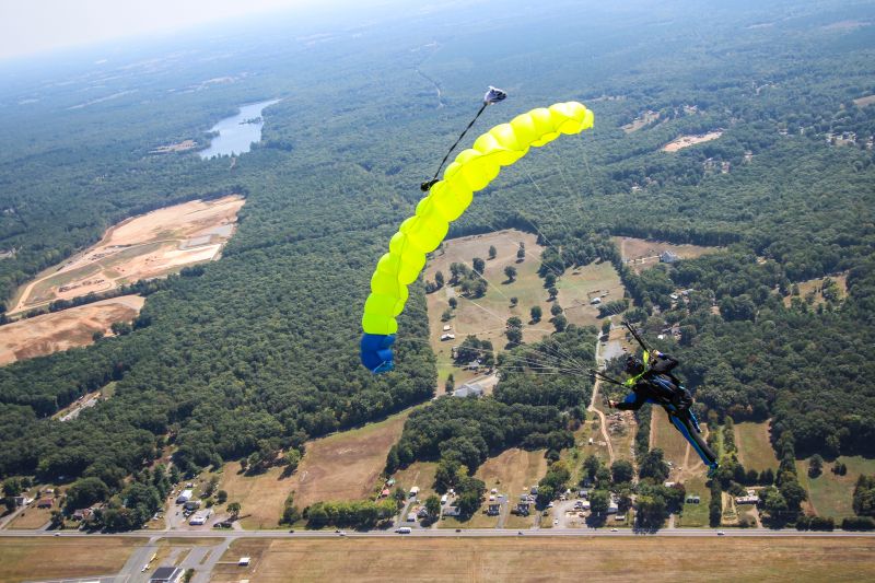 SkydiveOrange's tweet photo. Saturdays weather's not looking so great.. BUT Sunday is looking AWESOME! #blueskies #Skydive #JumpJumpJump https://t.co/5bMwrc2k7L
