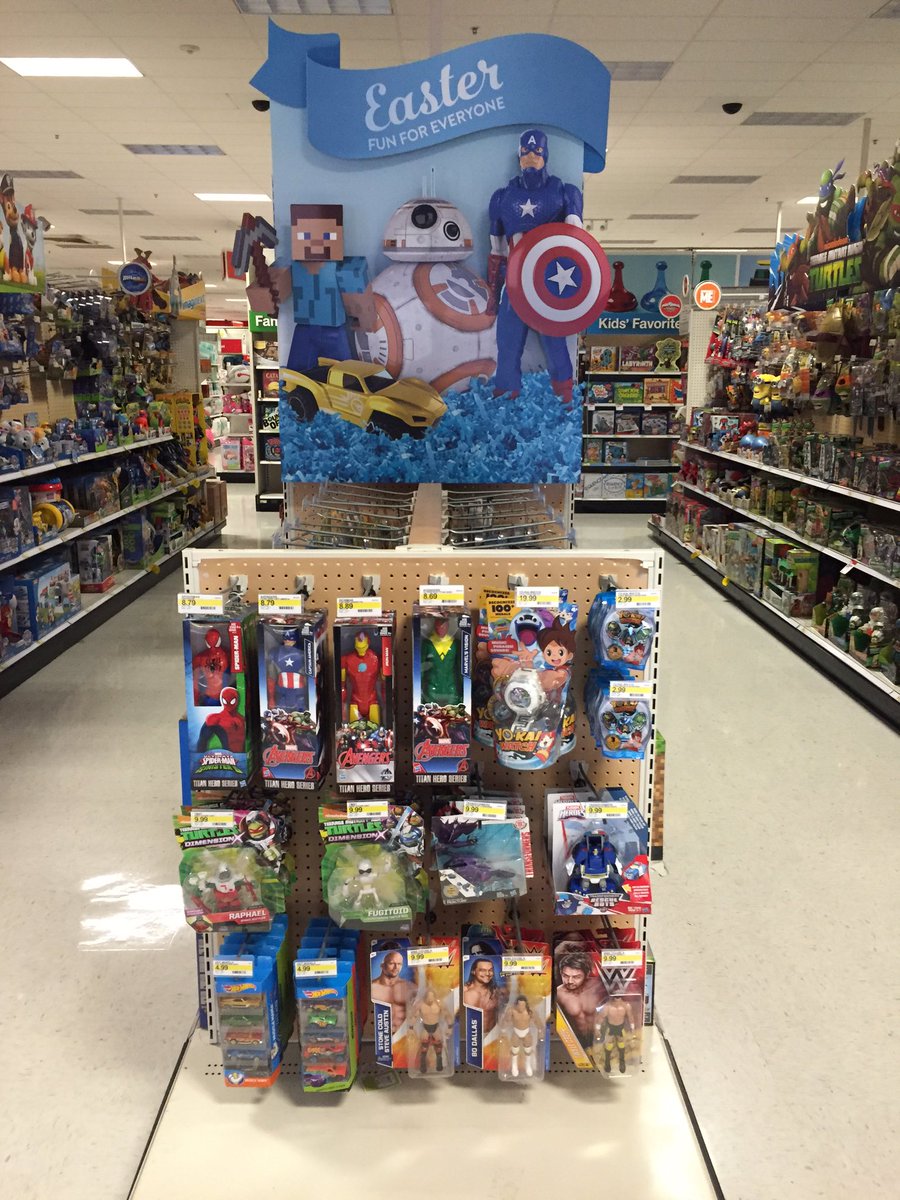 jimmy_0802's tweet photo. Toy focals ready to drive sales at #2187! @jolly_reba @rmunny0128 @laurentazinser @cristinajoyd @BNatalUTSA https://t.co/gllsZwXGUs