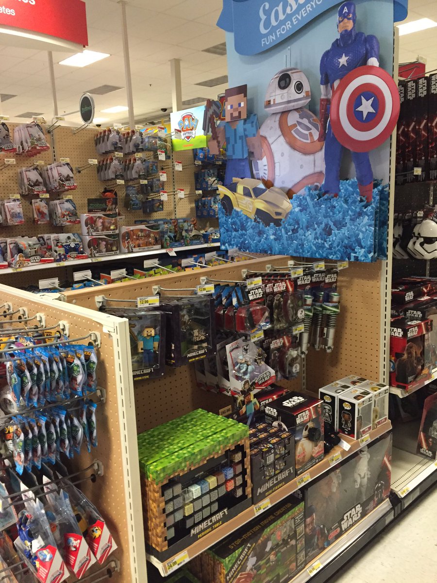 jimmy_0802's tweet photo. Toy focals ready to drive sales at #2187! @jolly_reba @rmunny0128 @laurentazinser @cristinajoyd @BNatalUTSA https://t.co/gllsZwXGUs