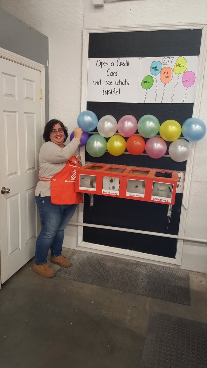 bsemexant12's tweet photo. #creditcardssuperstar @MileyShakira @SL_leighton @Klegall1277 @meg_chapman79 @nafiza_alli https://t.co/RYm6m9Z7z9