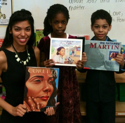 AteiaAldridge's tweet photo. WB character day with visits from Dr.King, Rosa Parks, and Coretta Scott. #historycomes2life https://t.co/VNVCZCnbcc