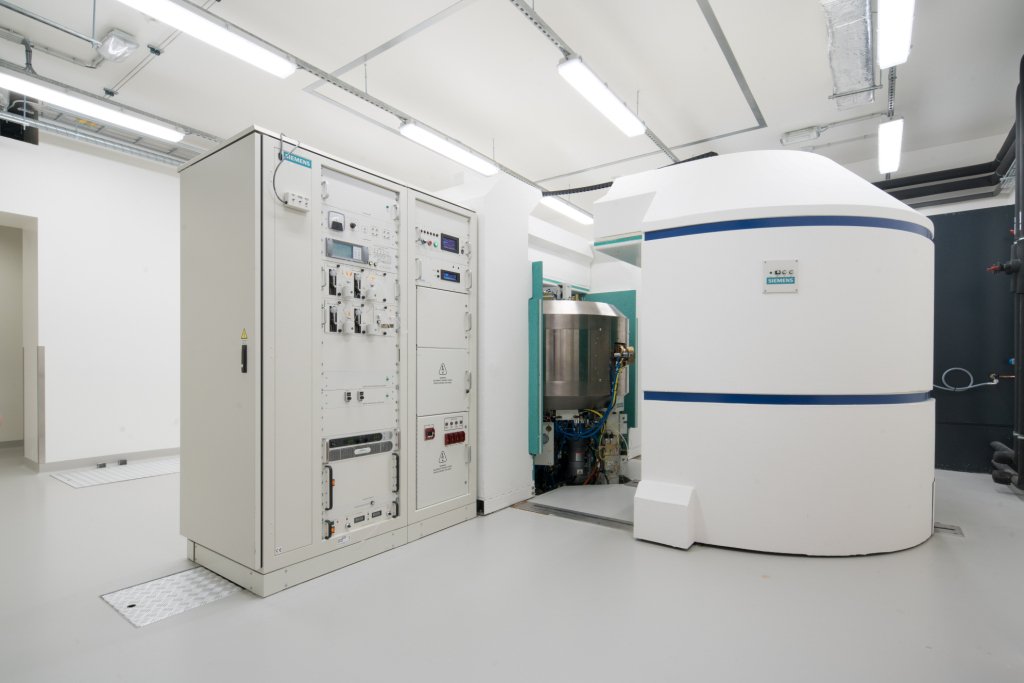 Wolter &amp; Dros voorziet Cyclotron Nijmegen van diverse installaties. Trots op de 1e batch! radboudtranslationalmedicine.nl/nl/nieuws/eers…