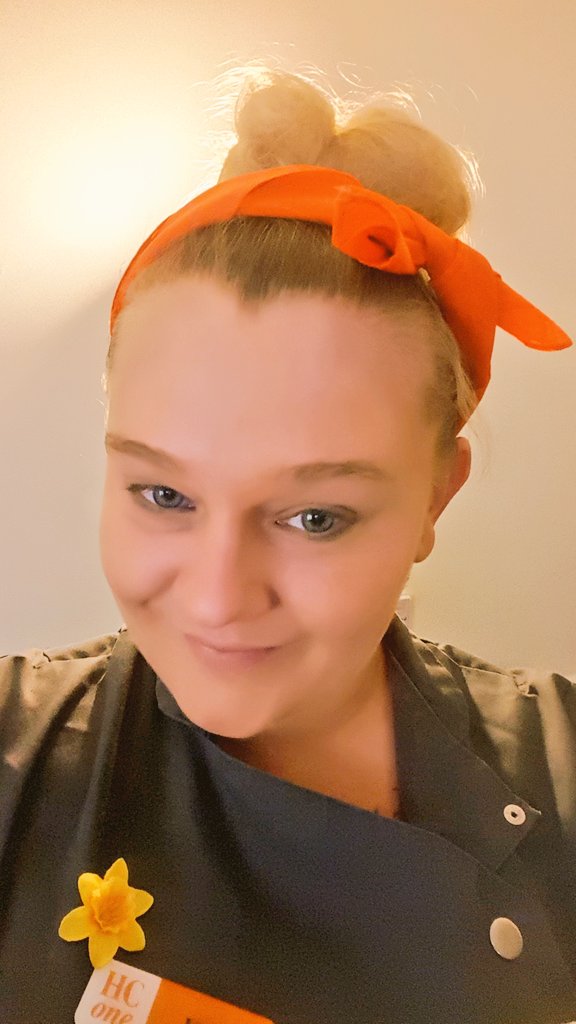 Katie_lou31's tweet photo. #NationalBandanaDay #BrainAwarenessDay #WorkSelf #DoingMyBit https://t.co/P2r6hH8hcJ