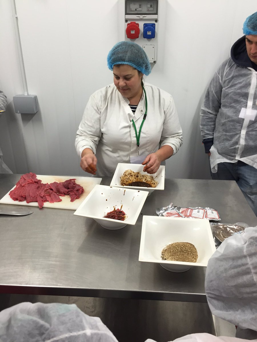 #TheMeatMission well underway in <a href="/gubbeen/">giana ferguson</a> farm <a href="/marshpigsalami/">Jackie</a> <a href="/TradeitFoodNet/">TRADEIT</a> <a href="/EFFoST/">EFFoST</a> <a href="/DeBurcaButcher/">D E •  B Ú R C A</a>