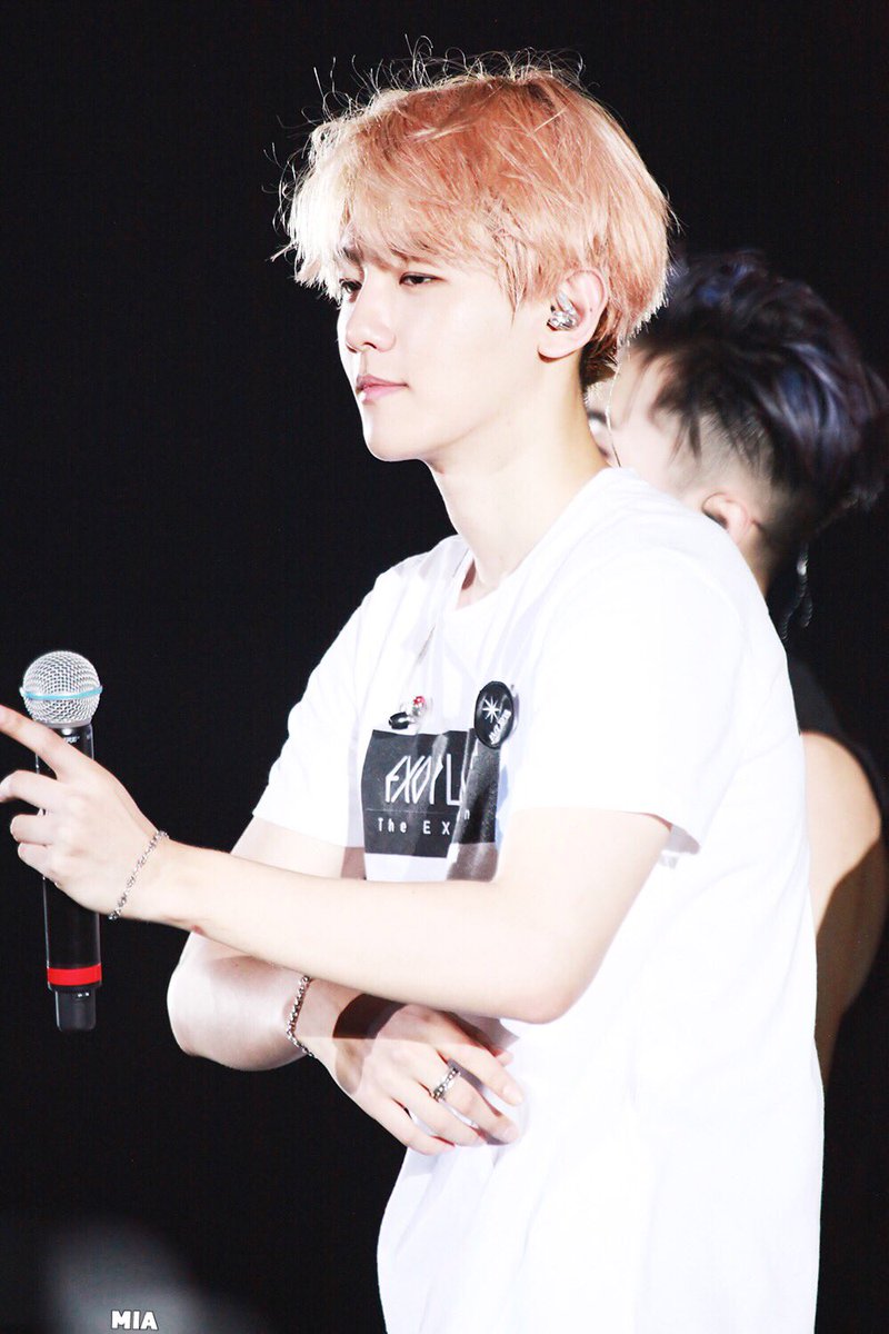 puppy_daddy's tweet photo. #백현 #baekhyun  150901 HD 3p👉https://t.co/XqywpBbFE8 https://t.co/k5l9J59zw9