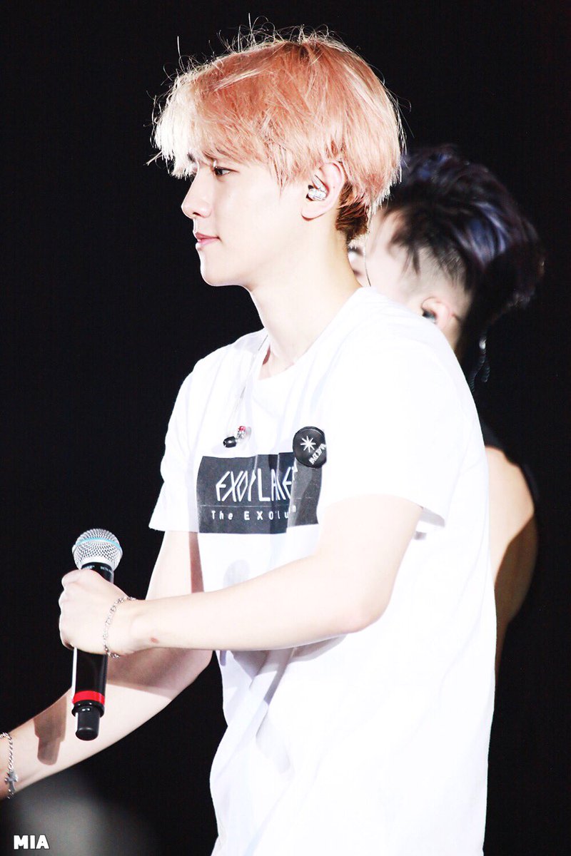puppy_daddy's tweet photo. #백현 #baekhyun  150901 HD 3p👉https://t.co/XqywpBbFE8 https://t.co/k5l9J59zw9