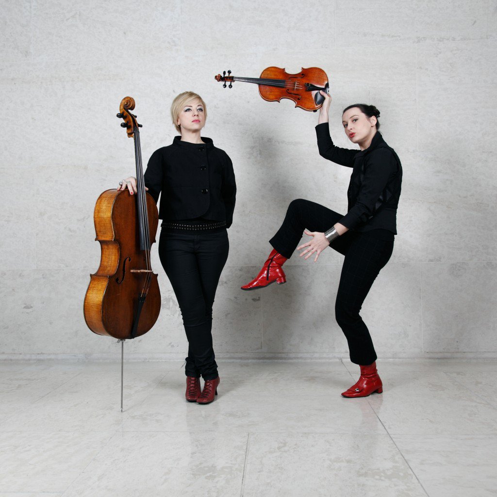 Catch-Pop String-Strong: duo musical autrichien très en vogue, ce soir aux <a href="/dominicainsCCR/">CCR Les Dominicains</a> &gt; ow.ly/YS6FJ