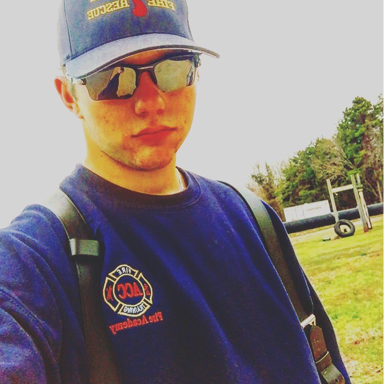 itsjhodge3's tweet photo. https://t.co/nRO3ElgN8q