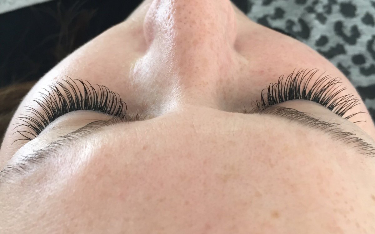 SecretRetreat_'s tweet photo. A lovely set of Lash Perfect semi permanent eyelashes 💁🏼 https://t.co/uw8ocUdY4I