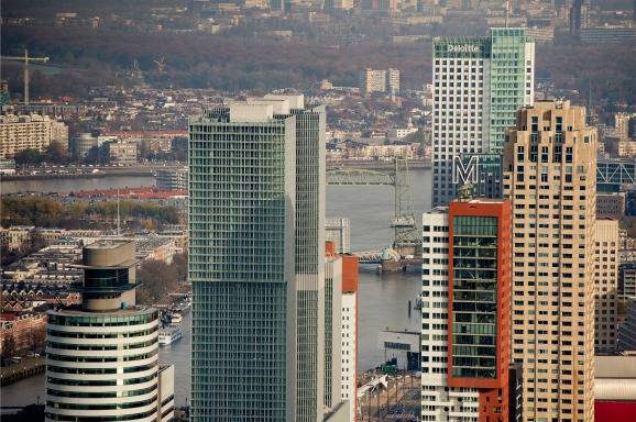 BNR's tweet image. 17 miljoen #Nederlanders: deze maand is het zo ver.
bnr.nl/nieuws/lifesty…