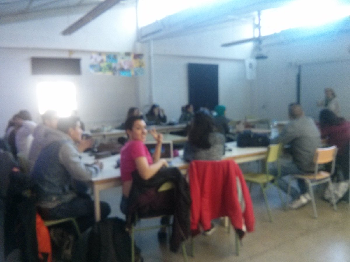 AaebNeurona's tweet image. #IESla bastida #Santacoloma #Badalona #epilepsia &quot;Hablamos de epilepsia&quot;