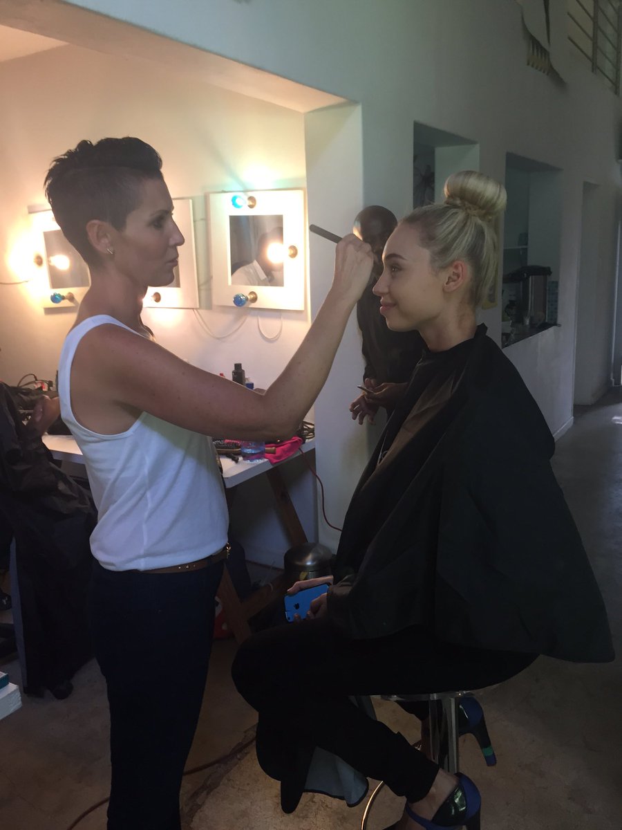 <a href="/LindseySwart1/">Lindsey Swart</a> thanks for the amazing make up #MissSA2016