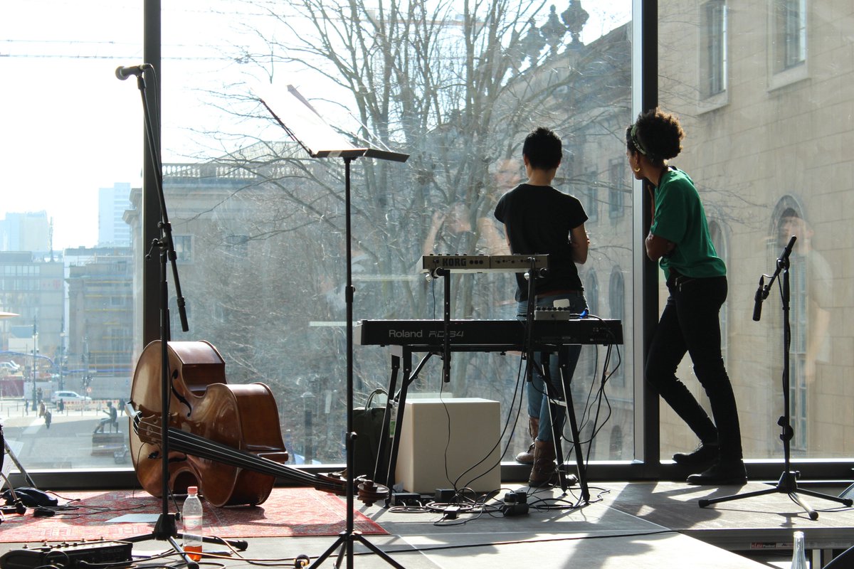Kaffeepause ! Die Proben laufen immer besser ! #contemporarymusic <a href="/chb_hu/">Collegium Hungaricum</a>
