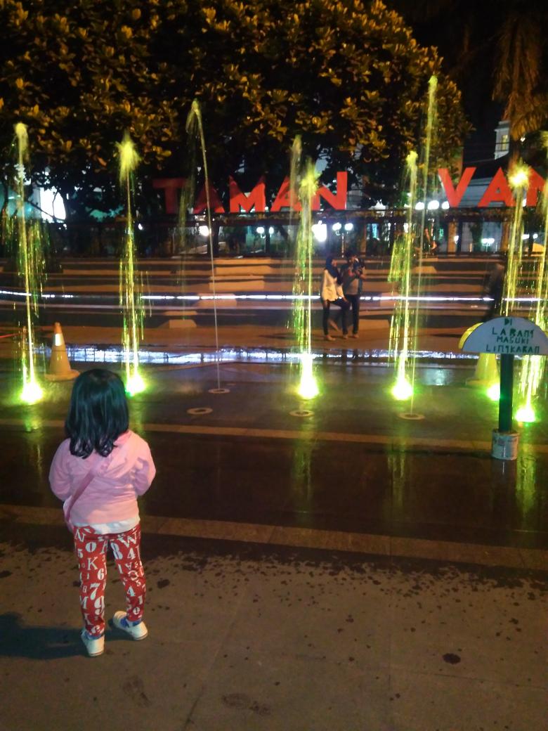 Greeting park ligting my city ...bandung juara